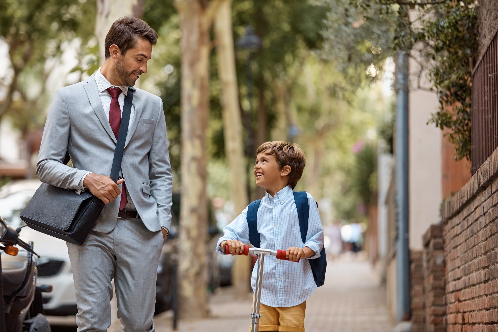 Casi el 50% de los padres ha iniciado una actividad secundaria: encuesta