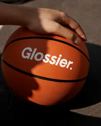 Glossier firma asociación con la selección nacional de baloncesto femenino de Estados Unidos