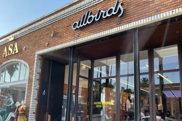 Allbirds nombra al veterano Salomon vicepresidente de diseño