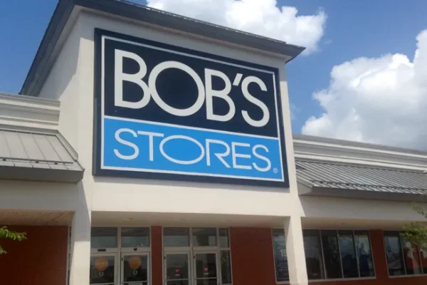 Cierre de todas las tiendas Bob's Stores