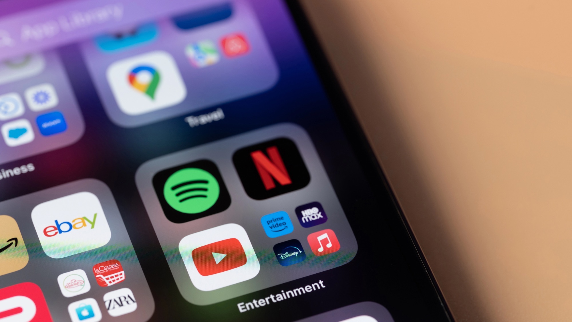 Cómo solicitar todos los datos que Netflix, Spotify y otras apps tienen sobre ti