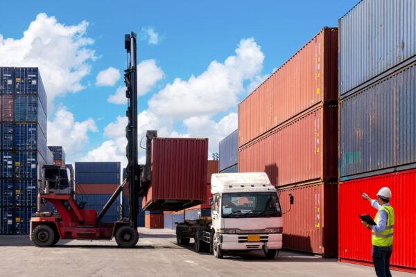 Freightos compra Shipsta y amplía los servicios de envío digital