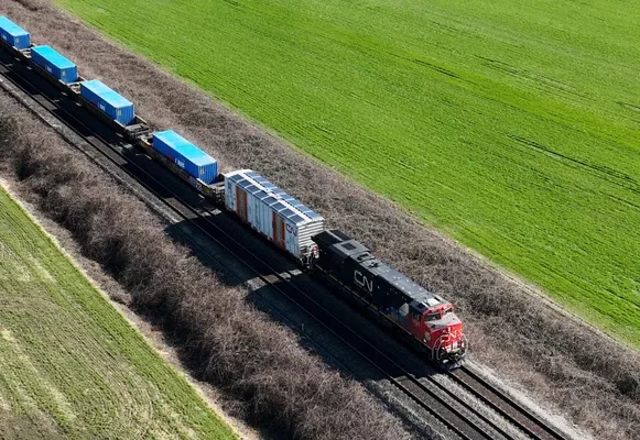 La Junta Laboral ordena a los ferrocarriles canadienses reanudar sus operaciones el lunes