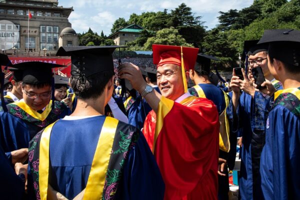 Cómo un físico espacial está revolucionando la financiación de la investigación en China