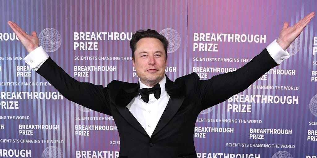 Elon Musk se convertirá en el primer multimillonario del mundo en 2027