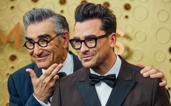 Eugene y Dan Levy no vieron venir el premio Emmy de 'Schitt's Creek'