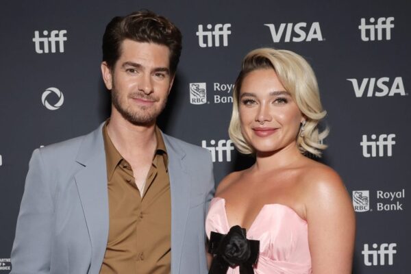 Andrew Garfield y Florence Pugh nos ofrecen sexo y sollozos en TIFF en “We Live in Time”