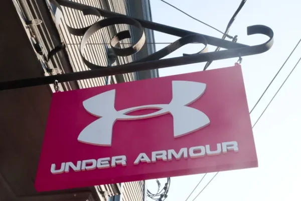 Under Armour busca ahorros con una estrategia optimizada de la cadena de suministro