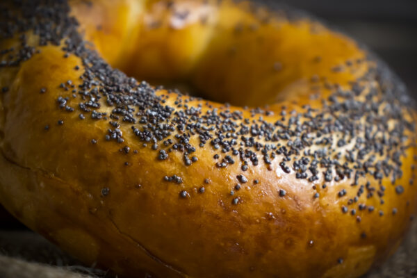 poppy seed bagel