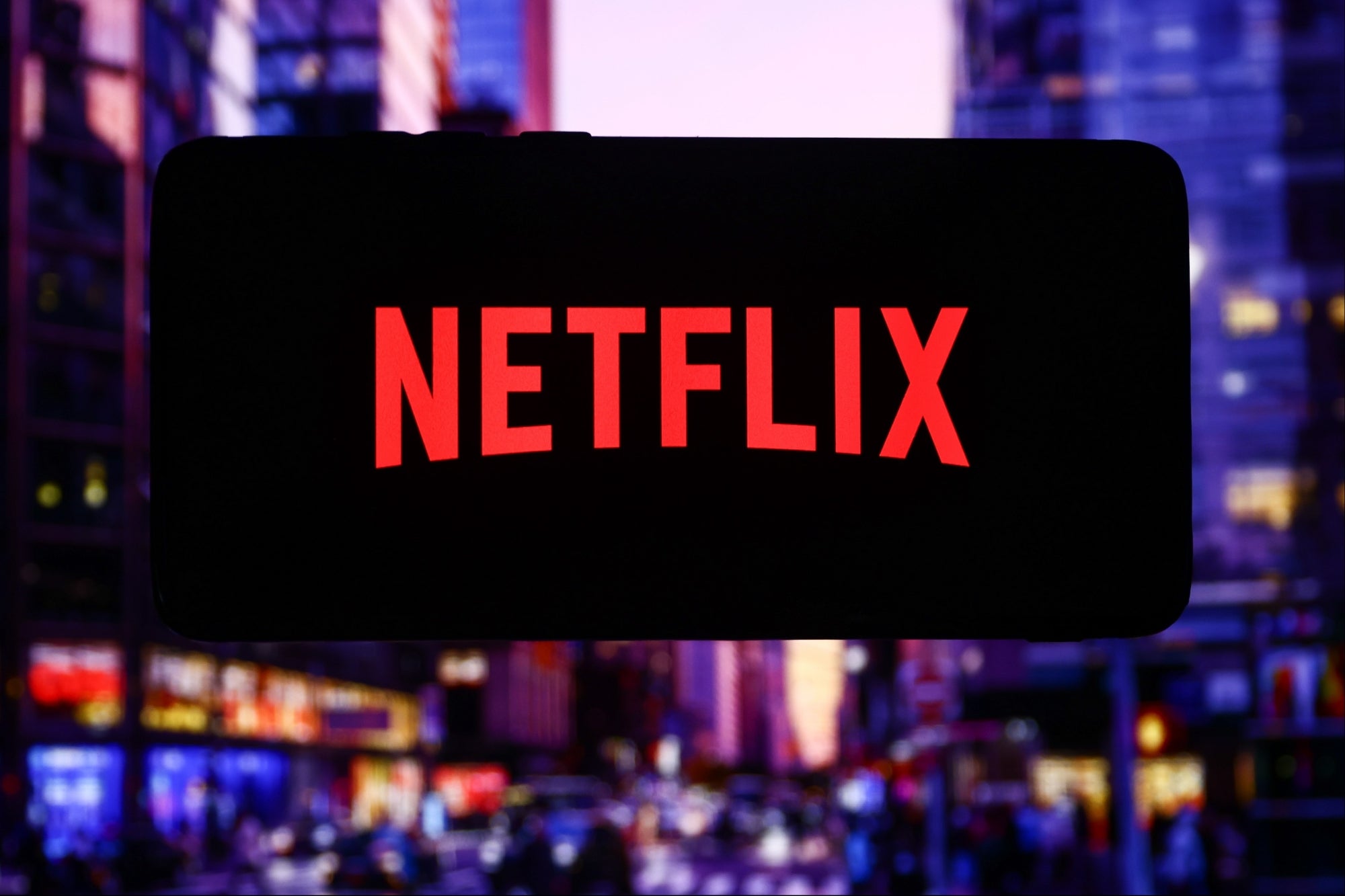 Netflix suma 5 millones de usuarios, los analistas predicen un aumento de precios