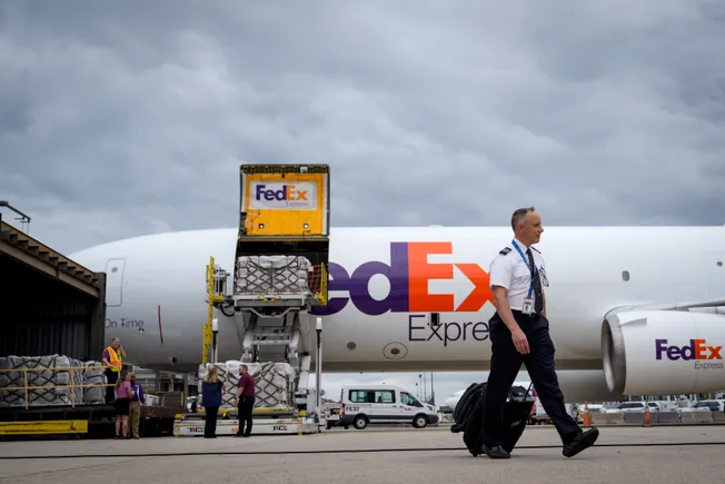 Por qué FedEx todavía no tiene un nuevo contrato con sus pilotos