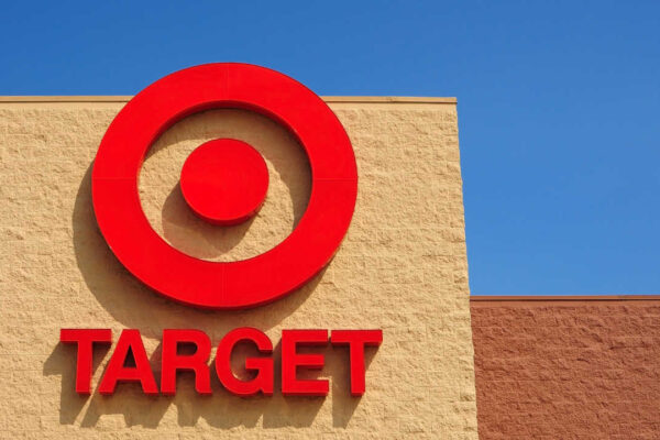 El director ejecutivo de Target dice que los presupuestos de los consumidores están "al límite"