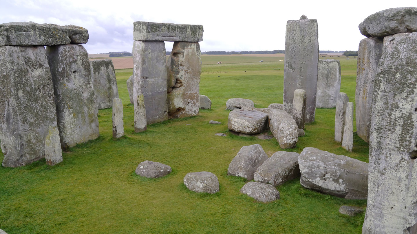 a photo of the rocks