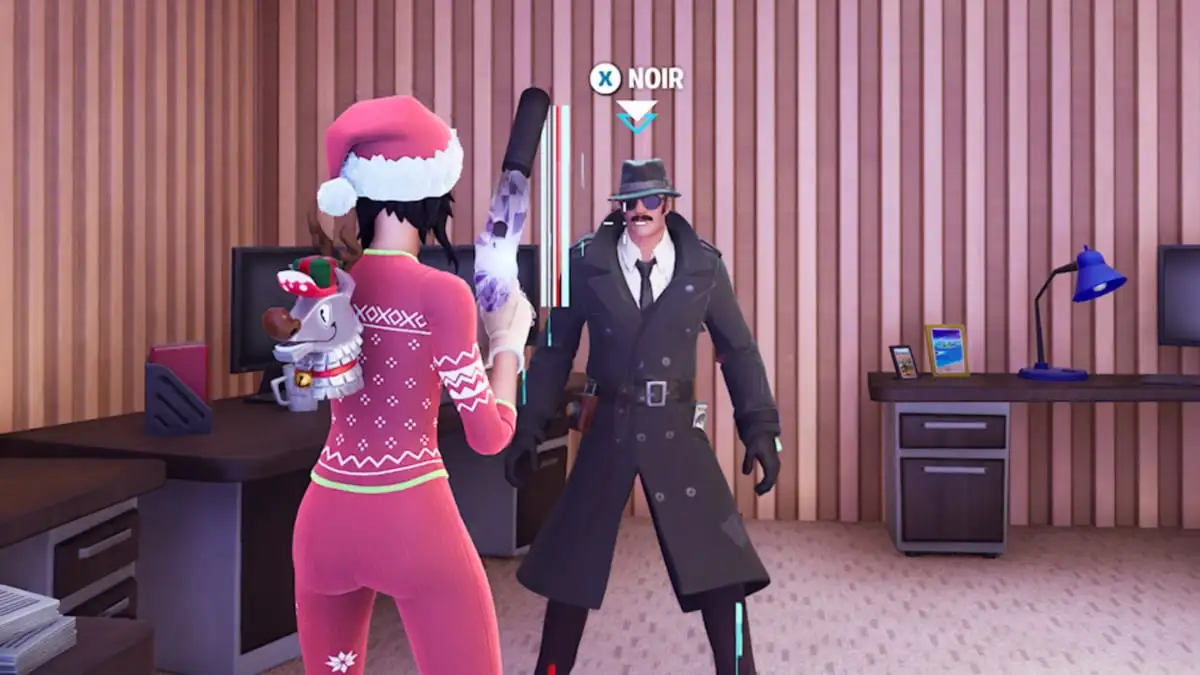 christmas fortnite player looking at noir in seaport city