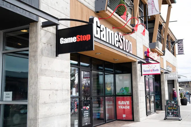 GameStop prevé más cierres de tiendas en medio de una caída del 20% en las ventas