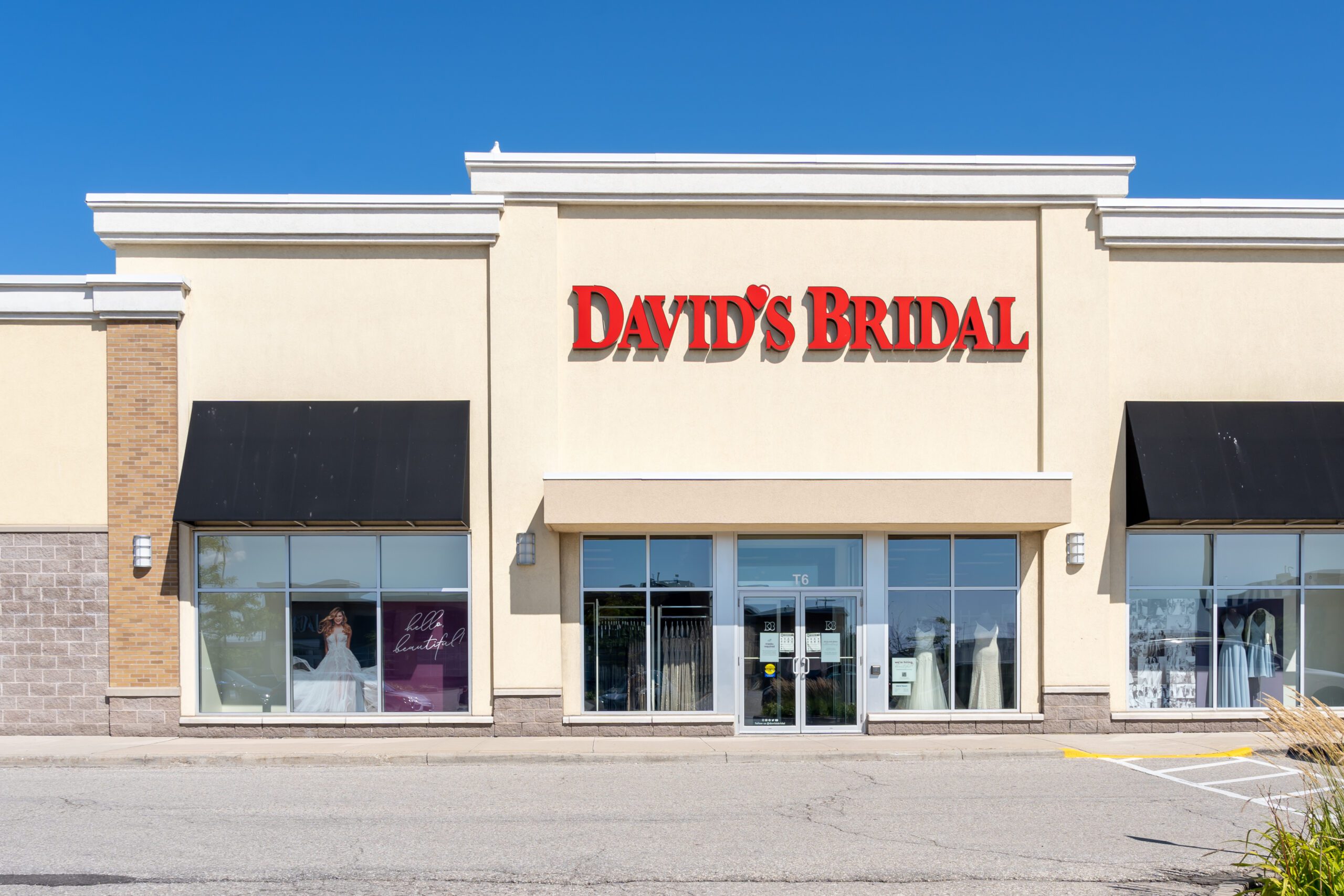 David's Bridal adquiere Love Stories TV y lanza Retail Media Network