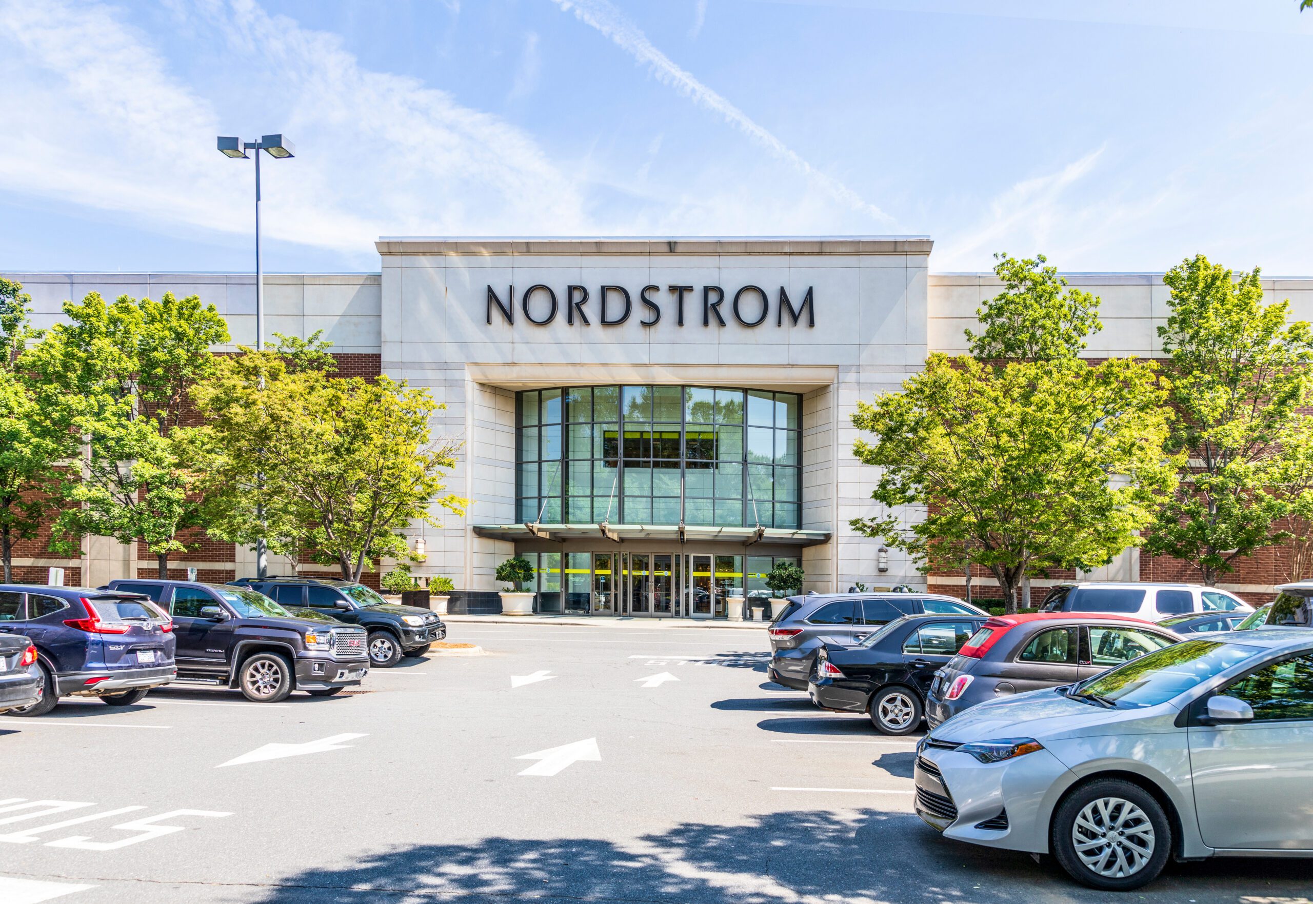 La familia Nordstrom llega a un acuerdo para privatizar la empresa